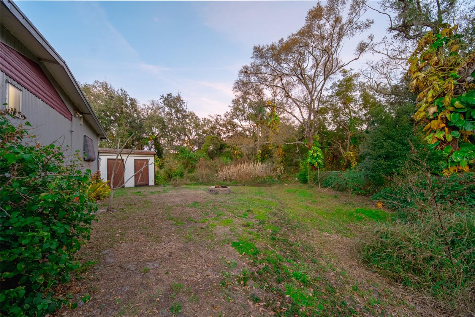 LAKE SIDE ESTATES - Residential