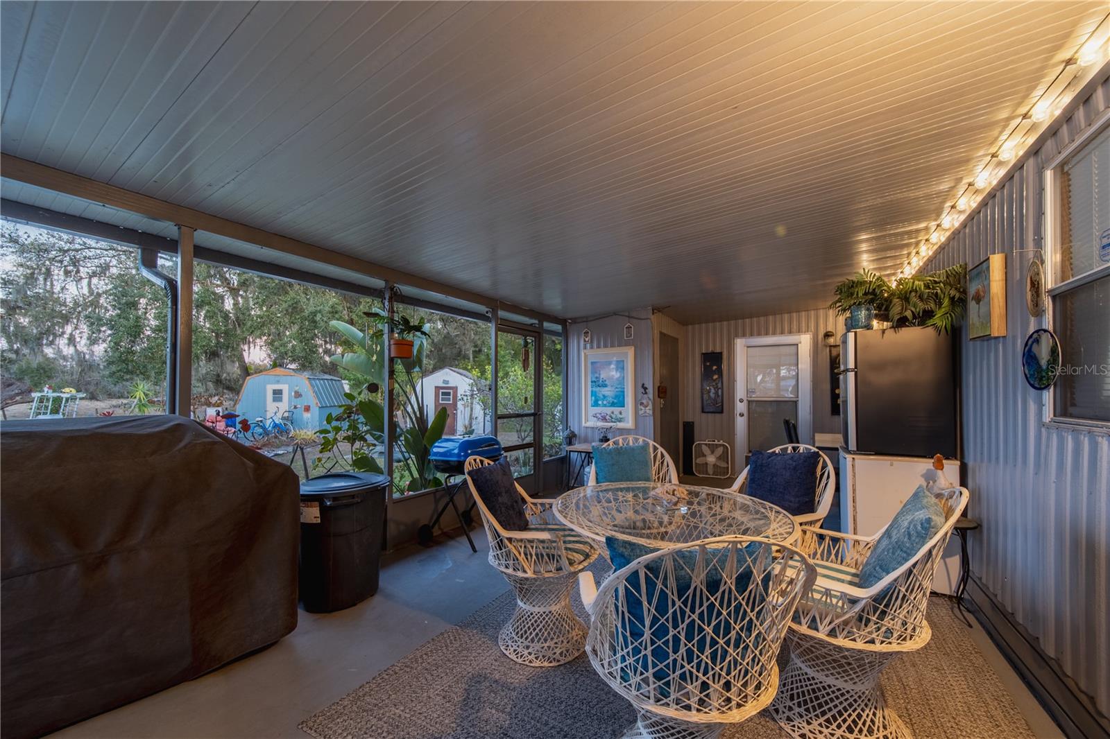 LAKE SIDE ESTATES - Residential