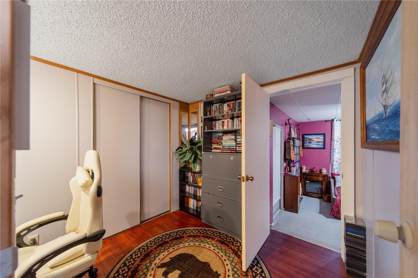 LAKE SIDE ESTATES - Residential