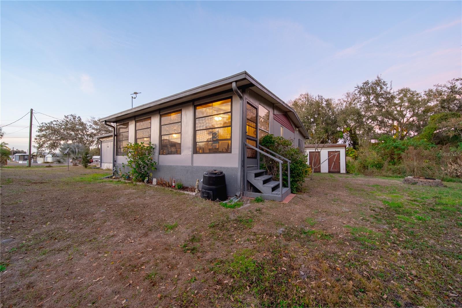 LAKE SIDE ESTATES - Residential