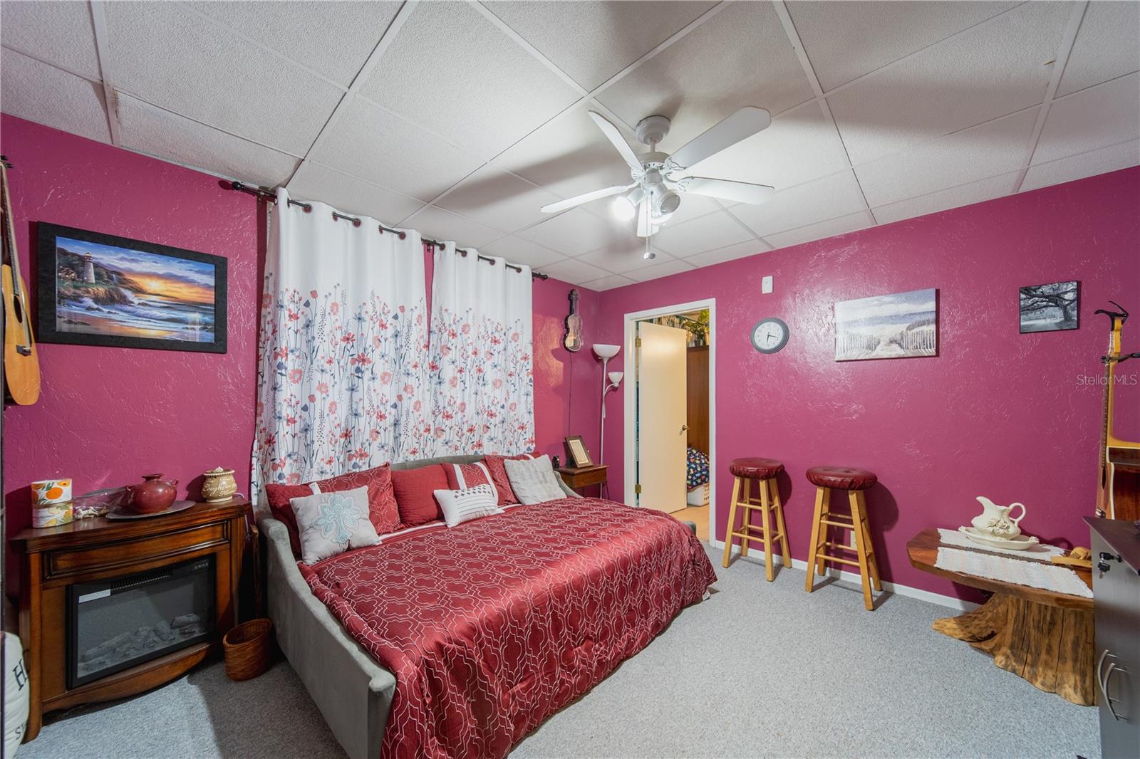 LAKE SIDE ESTATES - Residential