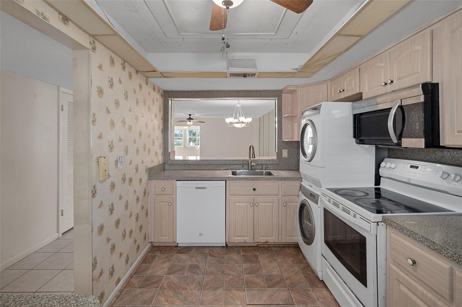 GULF HARBORS CONDO - Residential