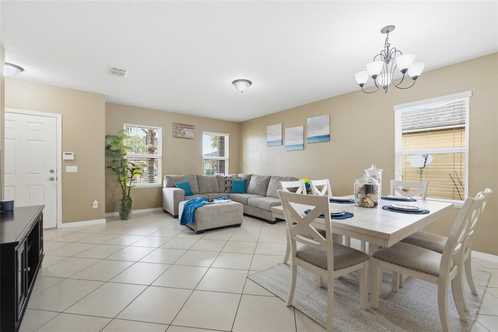 GROVELAND EAGLE POINTE PH 01 - Residential