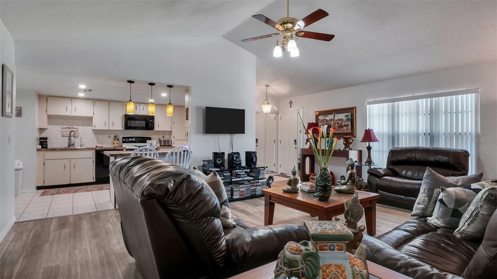 REGENCY PARK - Residential