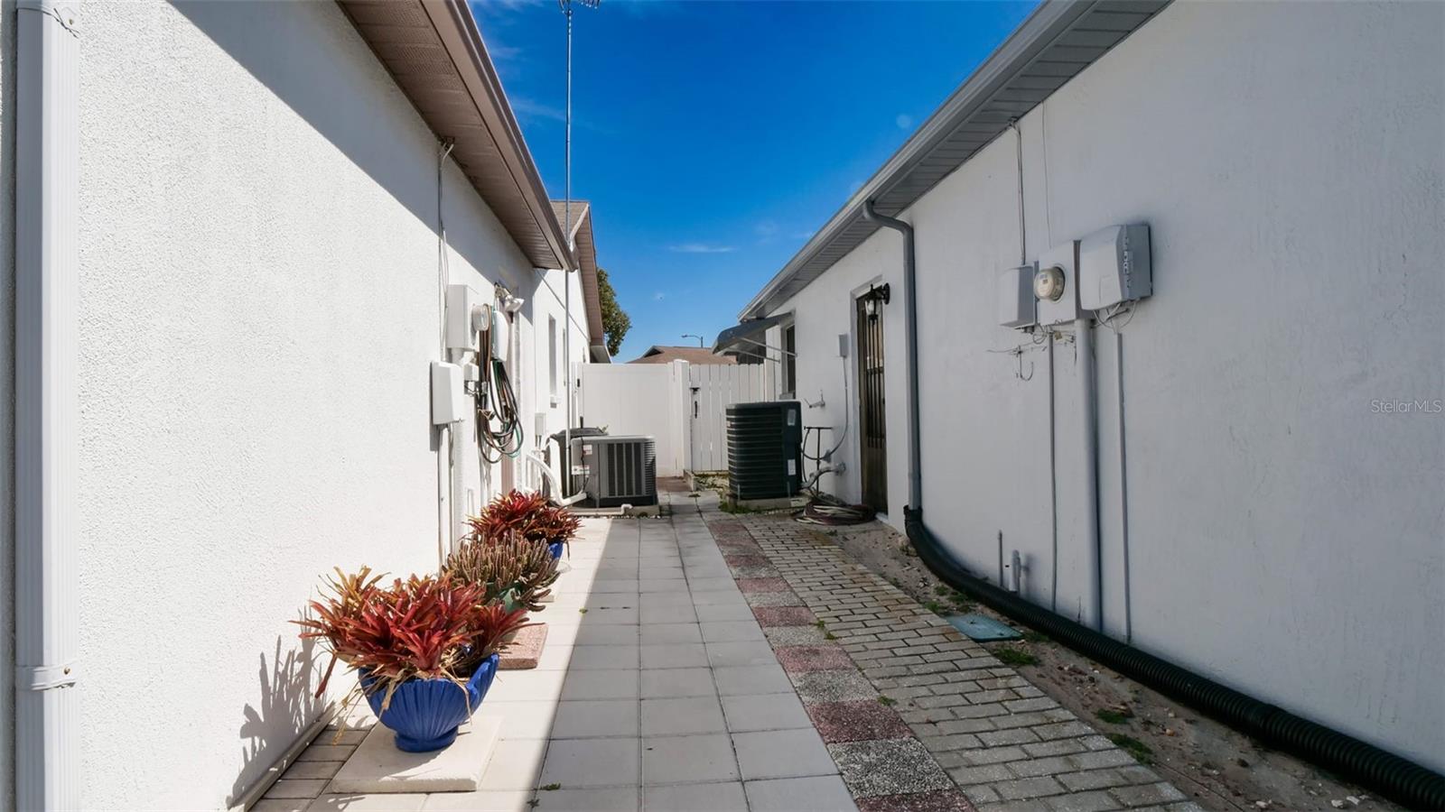 REGENCY PARK - Residential