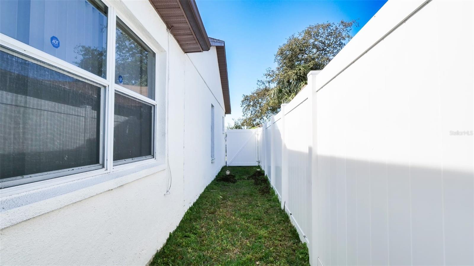 REGENCY PARK - Residential