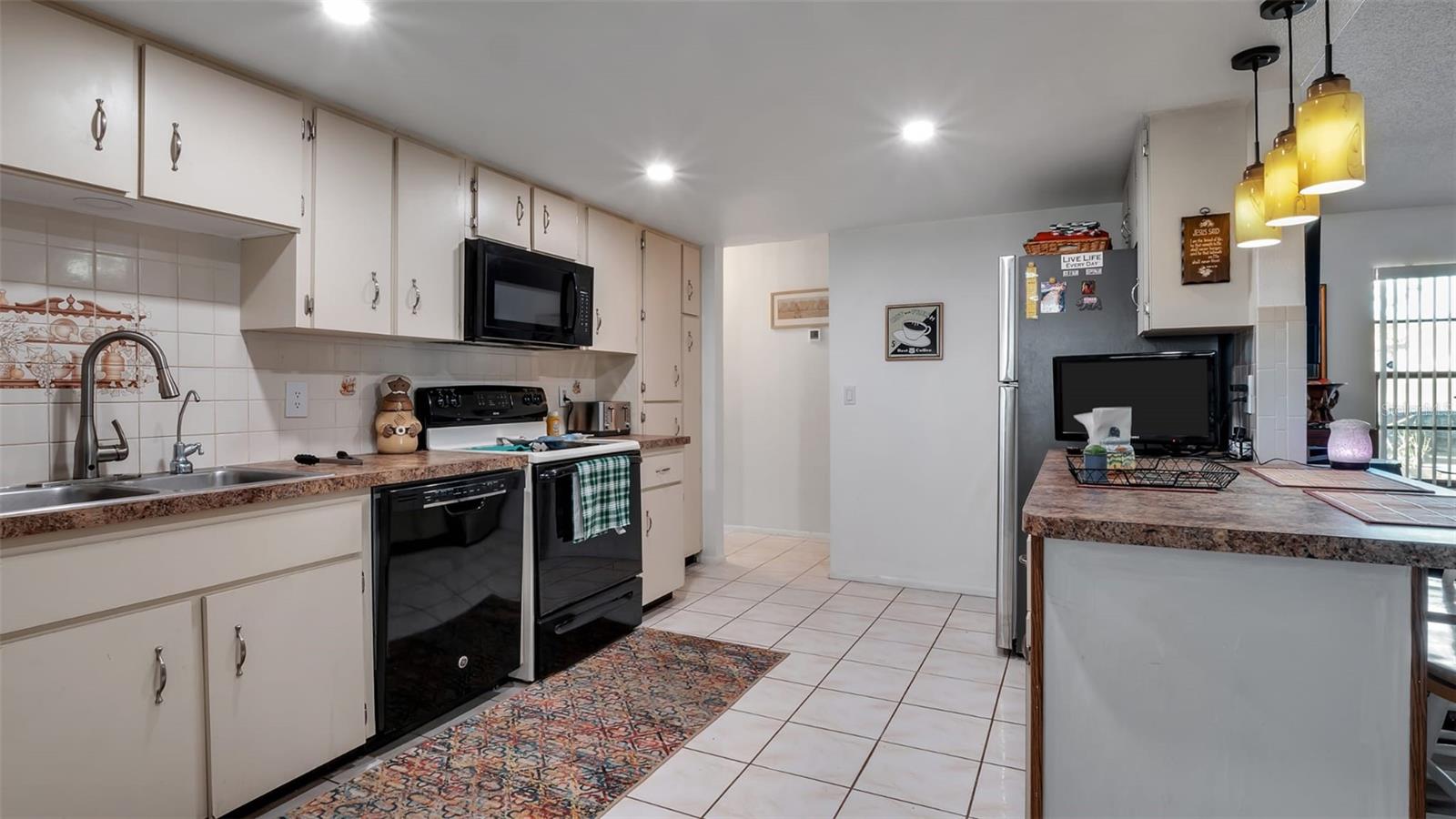 REGENCY PARK - Residential