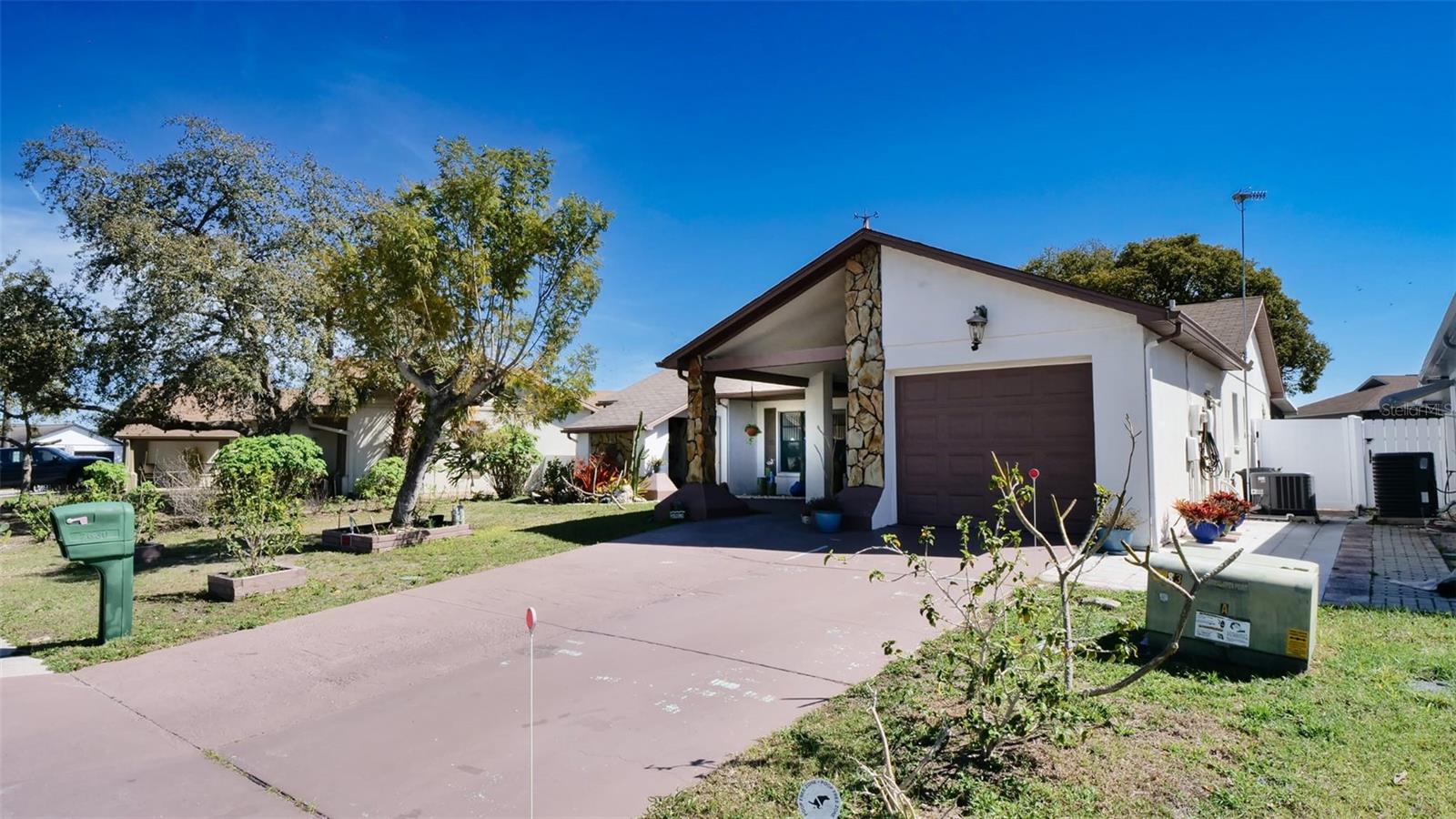 REGENCY PARK - Residential