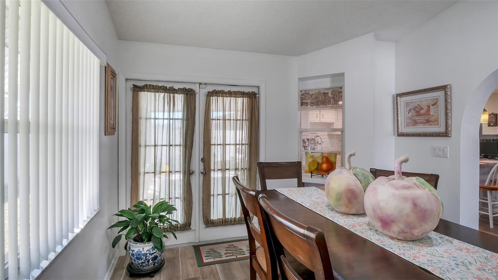 REGENCY PARK - Residential