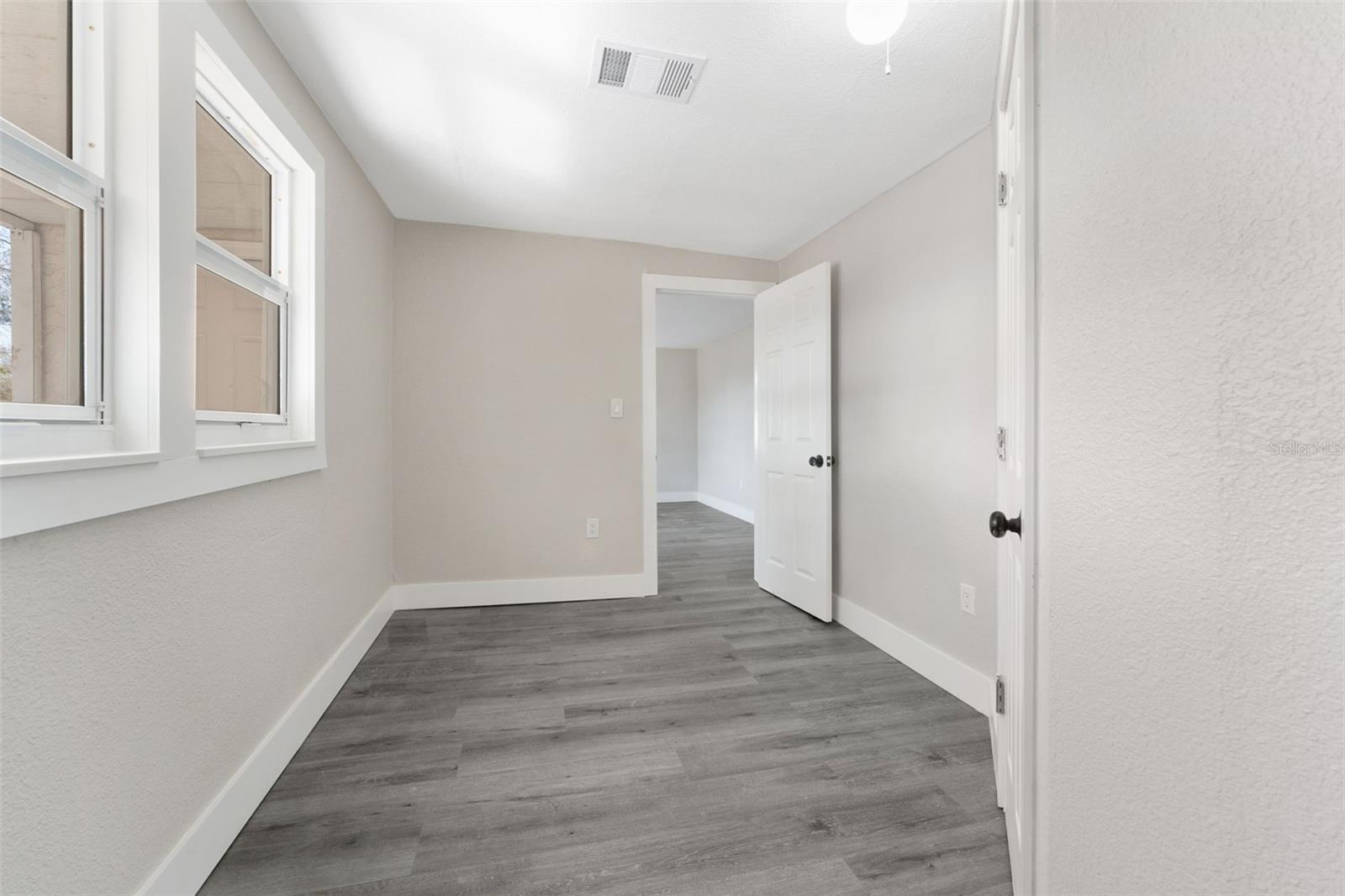 LELLMAN HEIGHTS 1ST SEC - Residential Lease