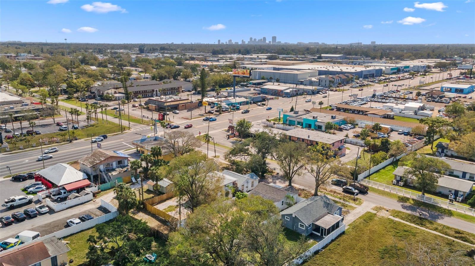 LELLMAN HEIGHTS 1ST SEC - Residential Lease