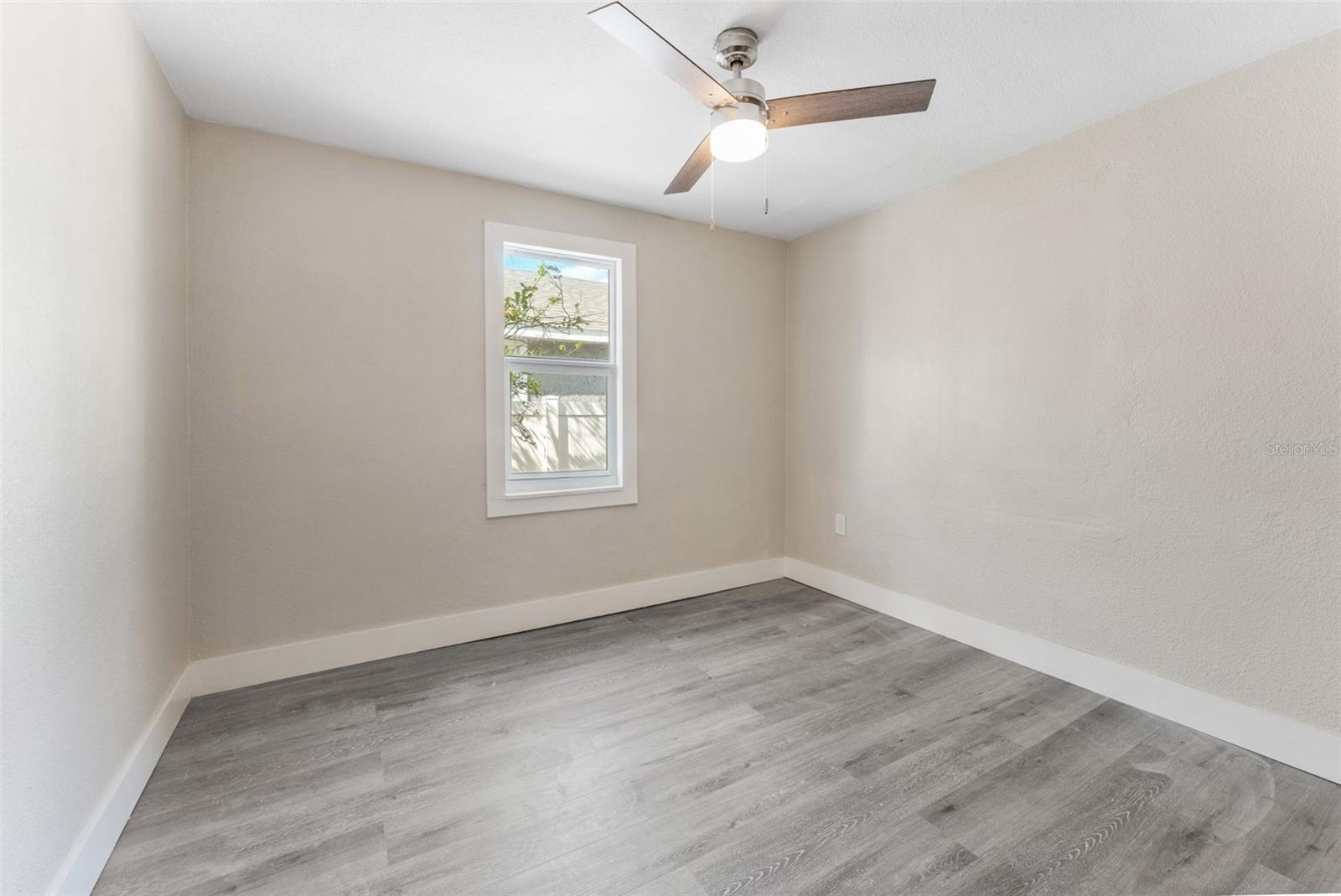 LELLMAN HEIGHTS 1ST SEC - Residential Lease