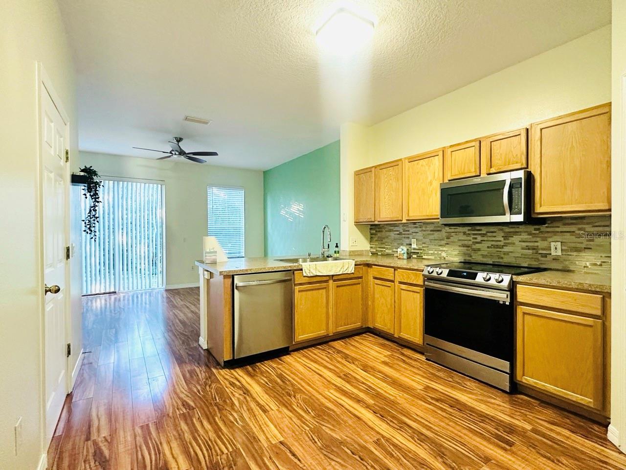 SEMINOLE PALMS AT LARGO - Residential