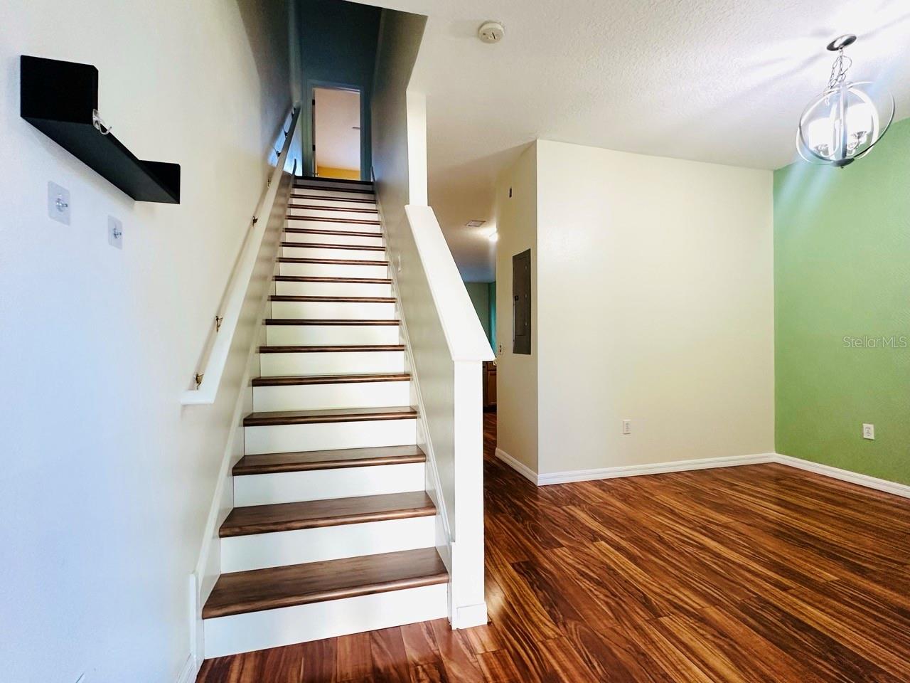 SEMINOLE PALMS AT LARGO - Residential