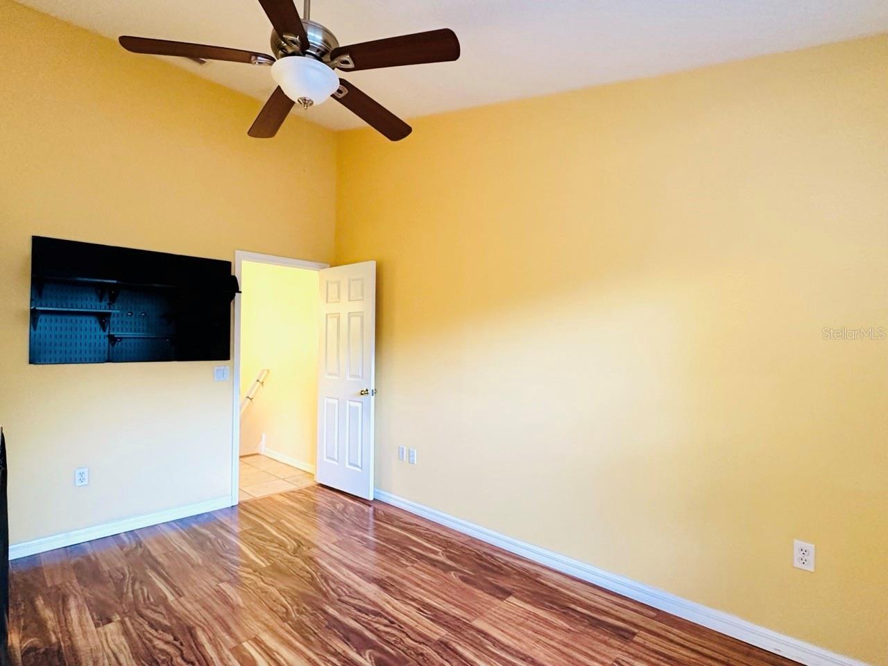 SEMINOLE PALMS AT LARGO - Residential