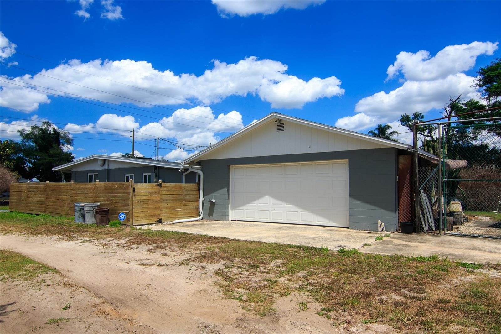 SUNSHINE GARDENS 1ST ADD - Residential