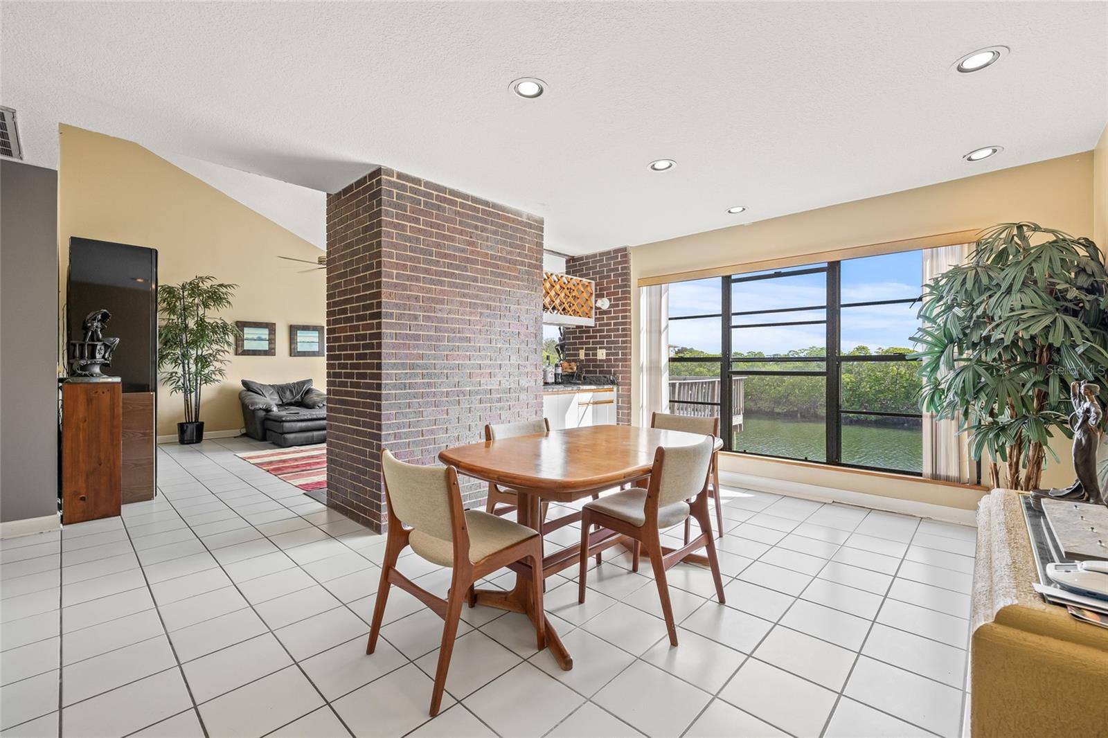 SPINNAKER COVE PH I SECTIO - Residential