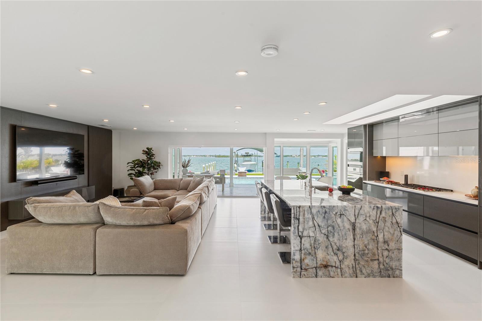 ISLAND ESTATE OF CLEARWATER UNITS 6D 7A 7C - Residential