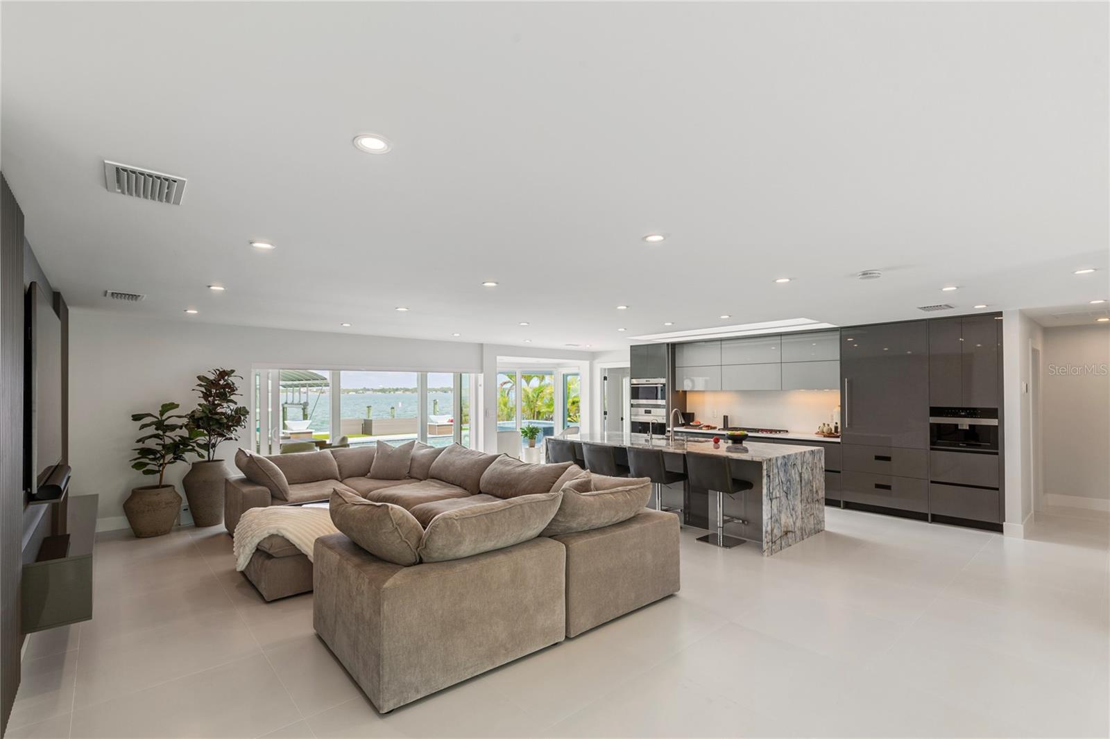 ISLAND ESTATE OF CLEARWATER UNITS 6D 7A 7C - Residential