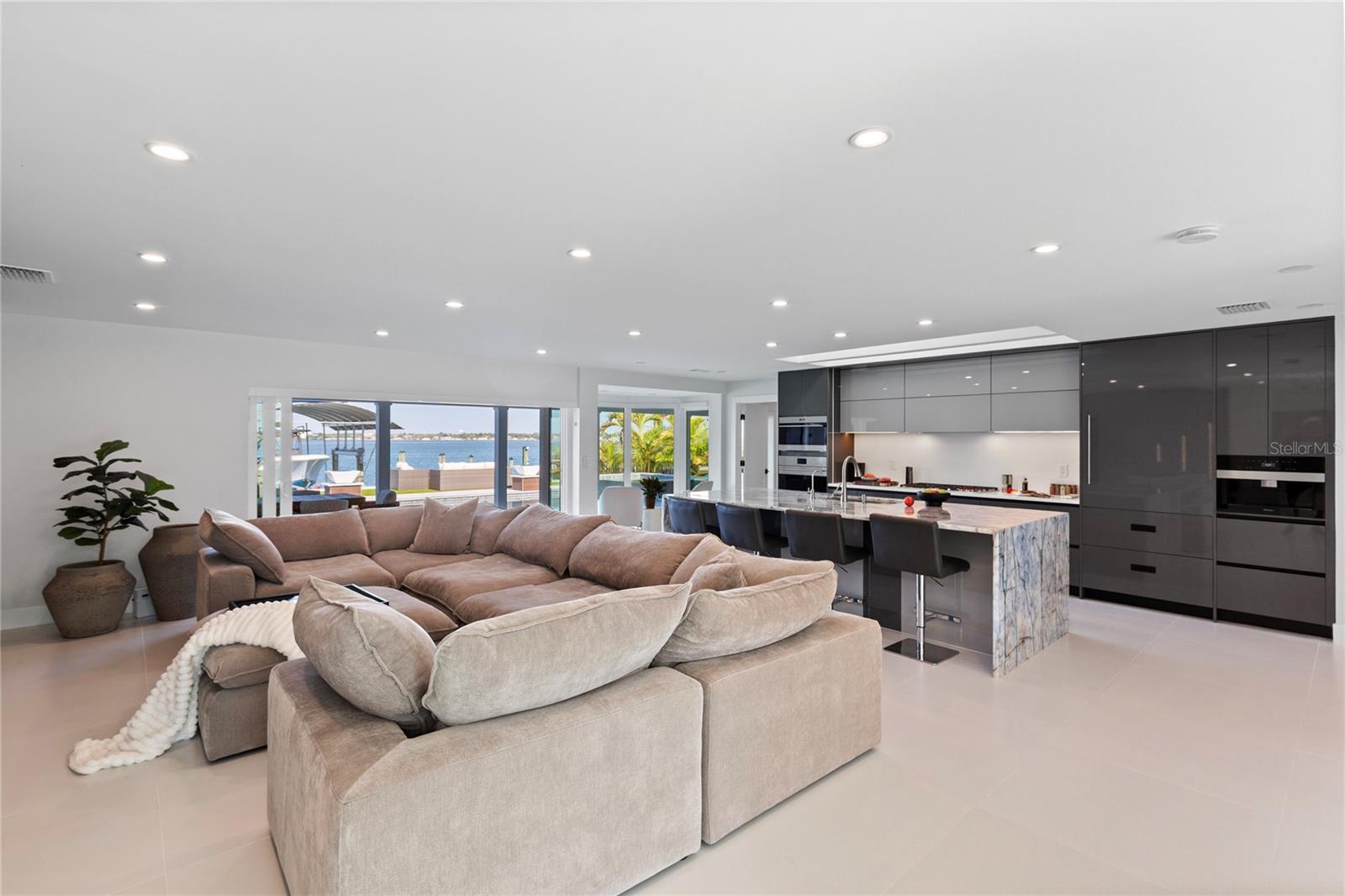 ISLAND ESTATE OF CLEARWATER UNITS 6D 7A 7C - Residential