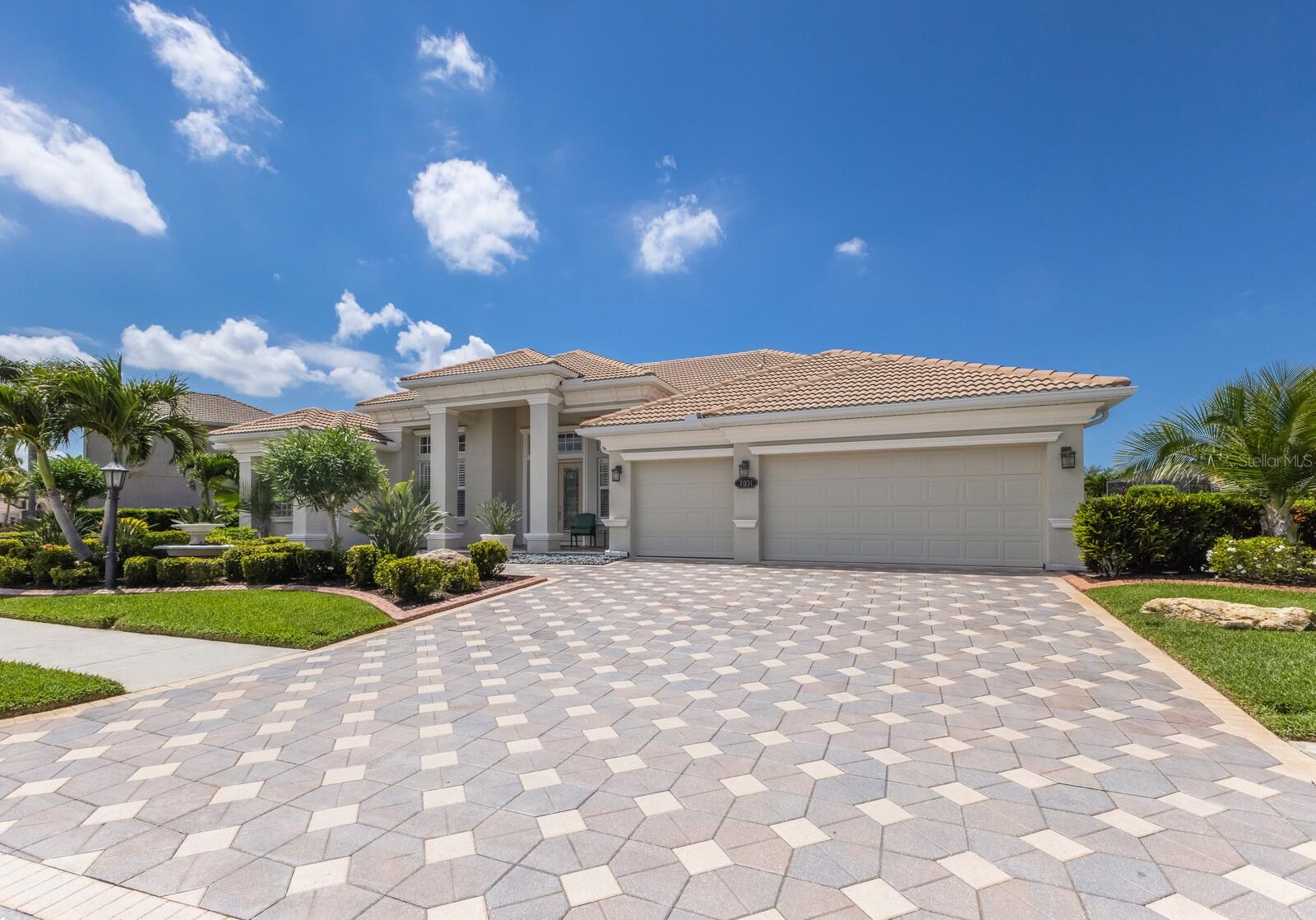 7031 SCRUB JAY DRIVE