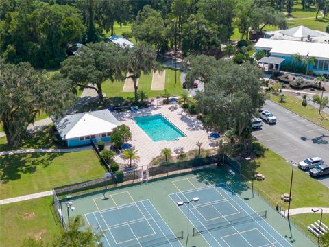 A home in DUNNELLON