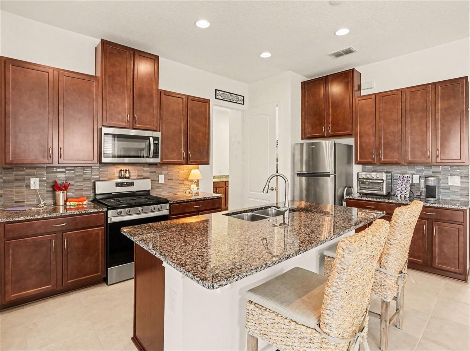 NORTHWEST LAKESIDE GROVES PH 2 - Residential