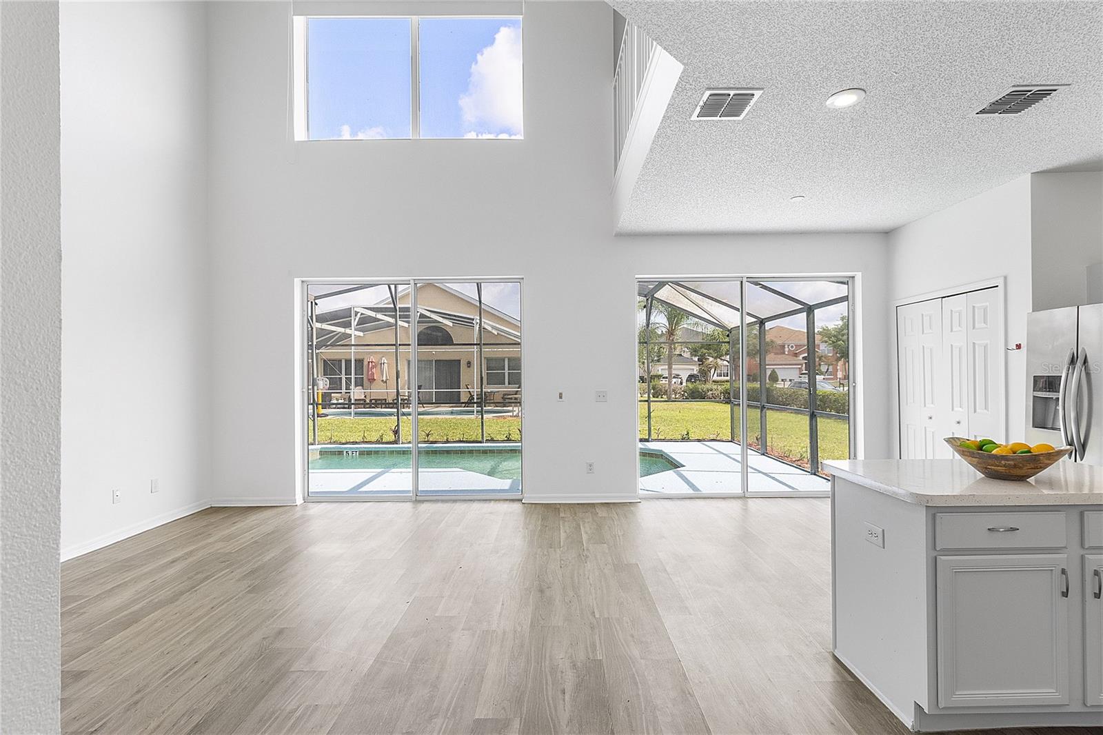 SEASONS - Residential