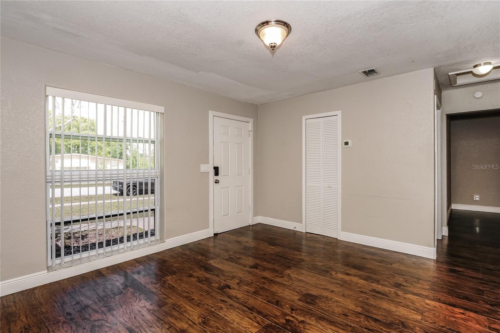 DELTONA LAKES UNIT 72 - Residential Lease