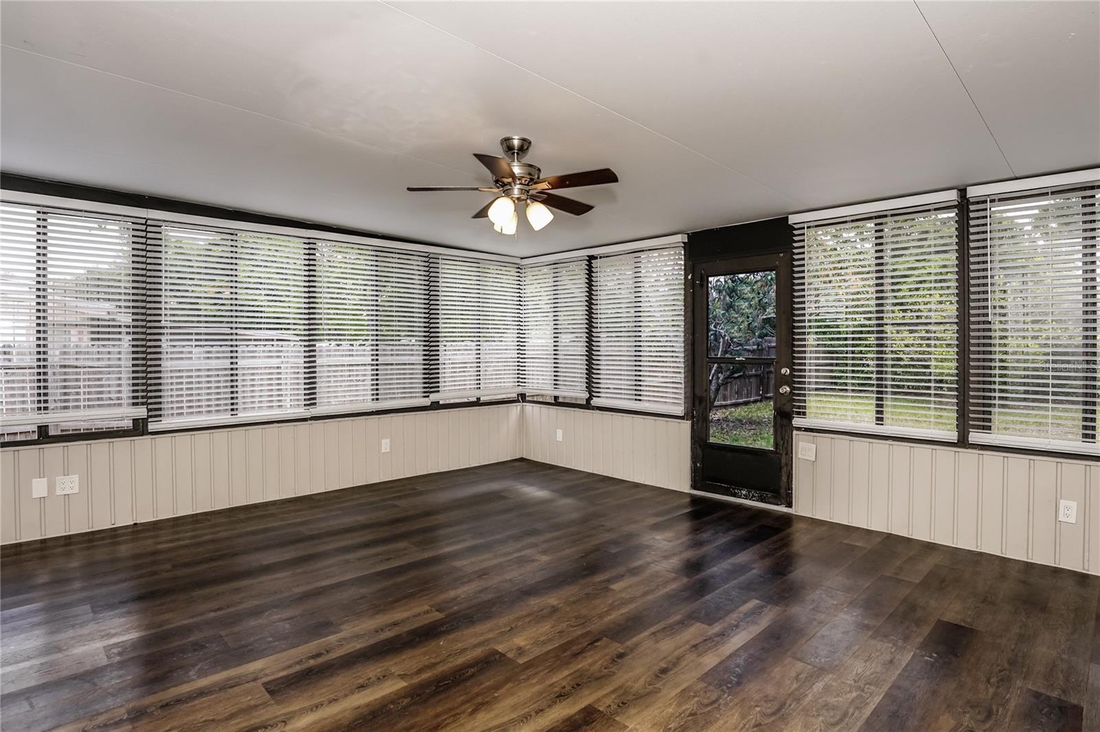 DELTONA LAKES UNIT 72 - Residential Lease