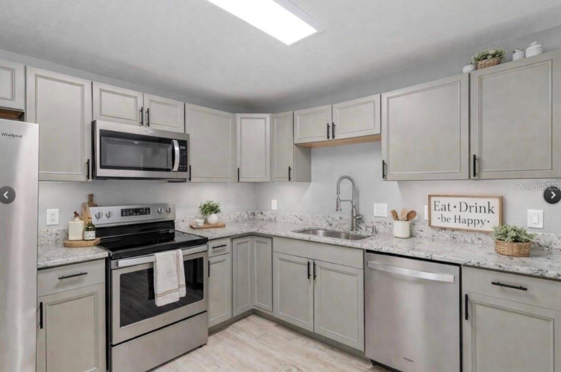 PADDOCK VILLAS - Residential