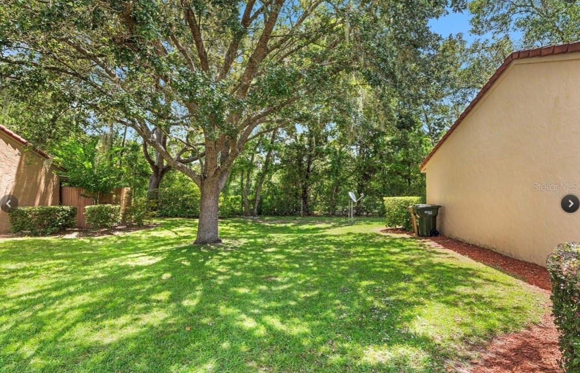 PADDOCK VILLAS - Residential