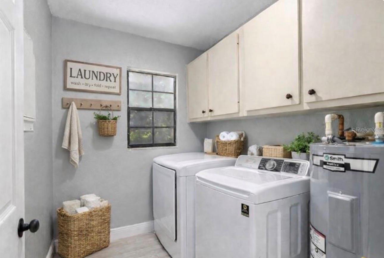 PADDOCK VILLAS - Residential