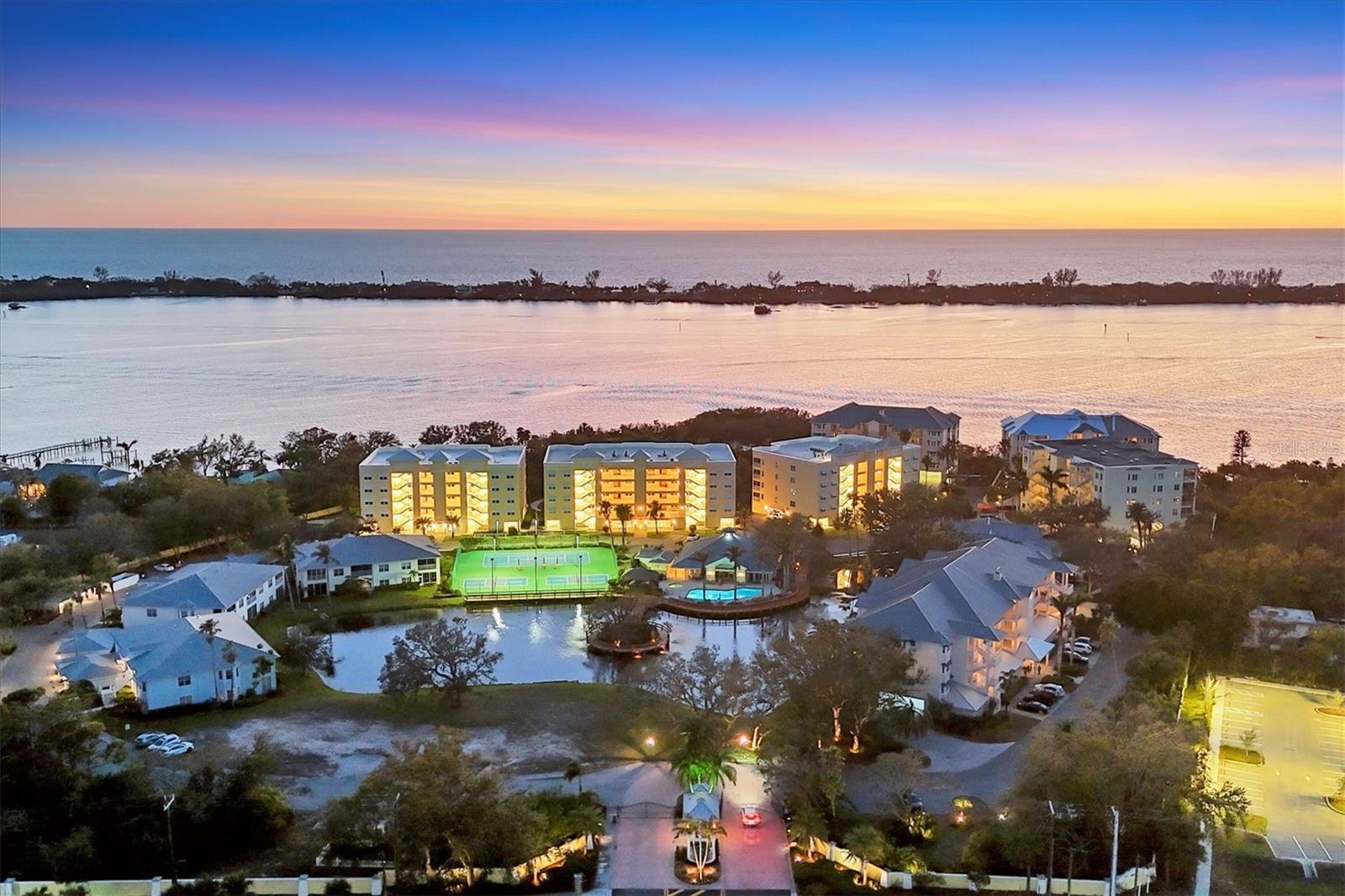 242 HIDDEN BAY DRIVE 302

                                                                             OSPREY                                

                                    , FL - $799,999