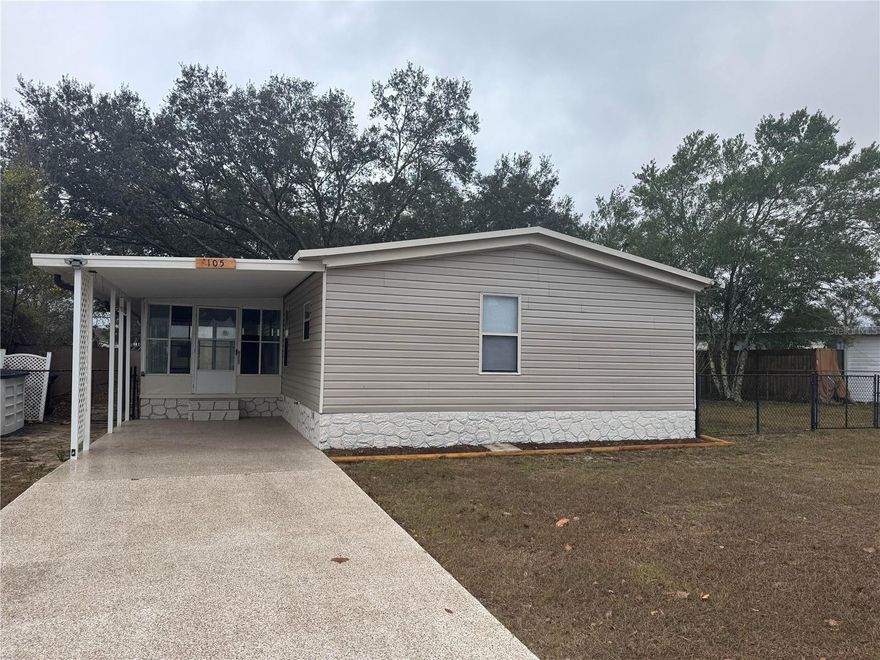 WELCOM TO THIS 3 BEDROOM 2 BATH 1986 MANUFACTURED HOME IS NESTLED ON .32 ACRE LOT. LOCATED IN OCALA EAST VILLAS AN ALL AGE COMMUMITY WHERE YOU OWN THE LOT. JUST A SHORT DRIVE TO DOWN TOWN, SILVER SRPRINGS STATE PARK, DINING & SHOPPING. THIS NEEDS SOME TLC BUT HAS TONS OF POTENTIAL. OFFERING A HUGE LIVING ROOM, 20X10 SCREENED ROOM, 19X11 CARPORT, SPACIOUS MASTER WITH ON ENSUITE BATH. FEATURING A LARGE FENCED YARD WITH STORAGE SHED. PRIC