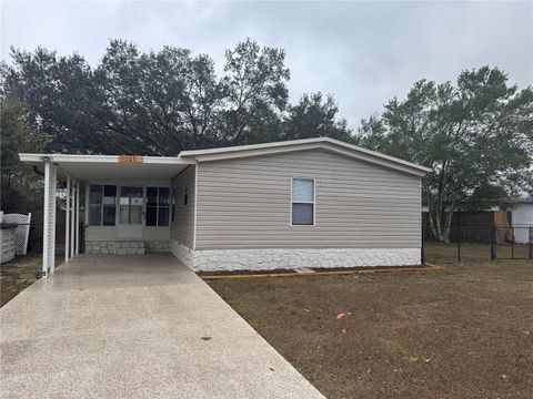 Photo of 105 NE 66th Court, Ocala, FL 34470 (MLS # OM717157)
