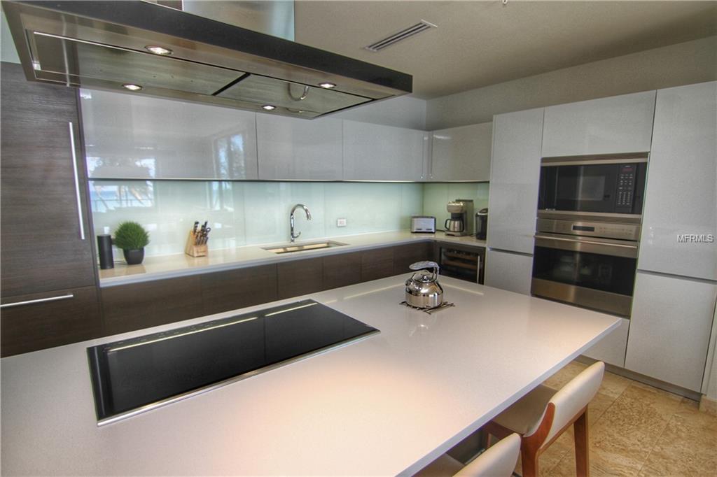 WEST BEACH - Residential