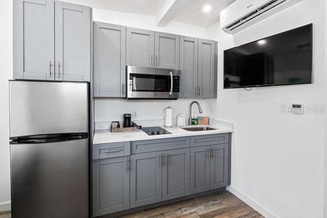 BEACH PLAZA SEC OF ST PETE BEACH - Residential Income