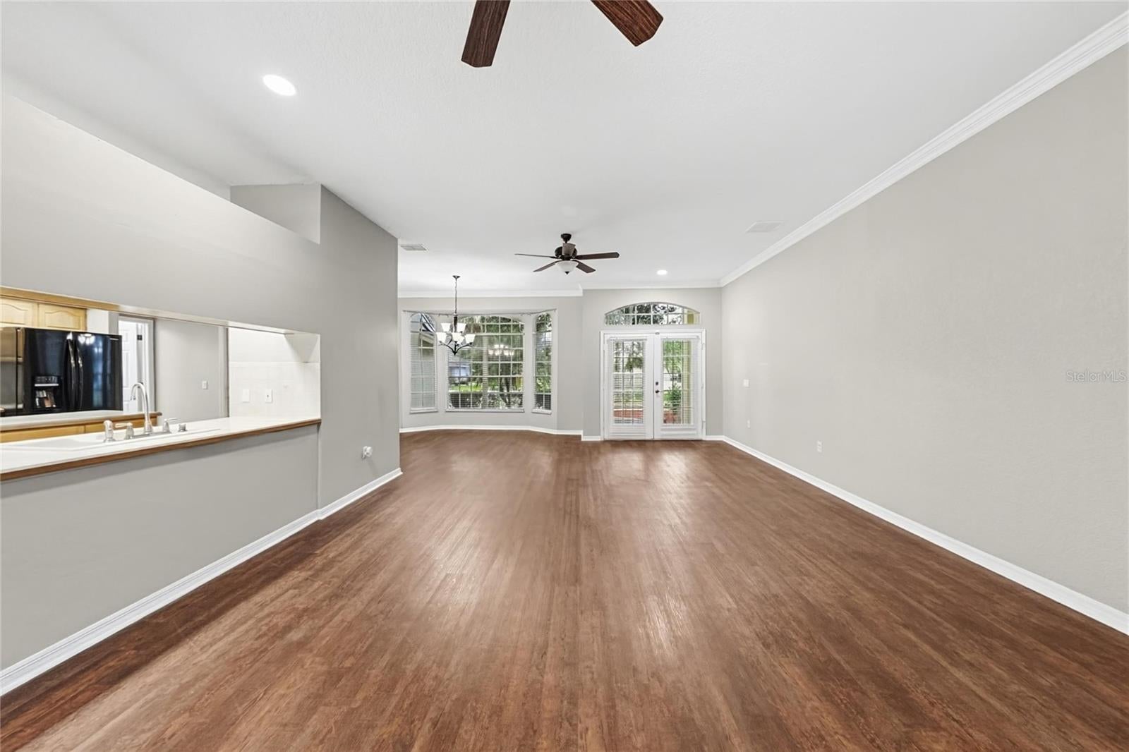 2820 CLUBHOUSE DRIVE