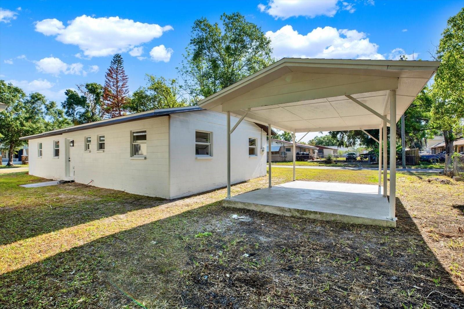 LINCOLN PARK SOUTH - Residential