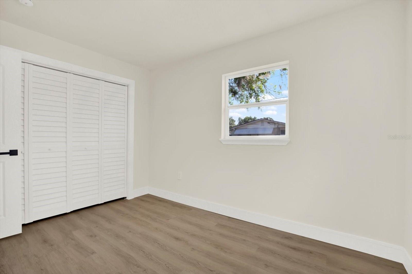LINCOLN PARK SOUTH - Residential