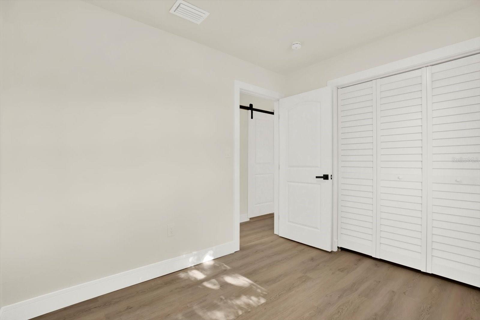 LINCOLN PARK SOUTH - Residential