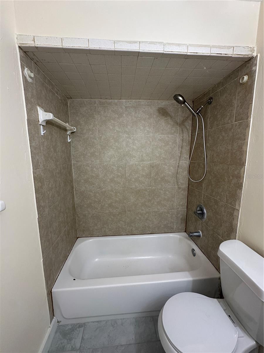 SUNRISE ESTATES - Residential Income