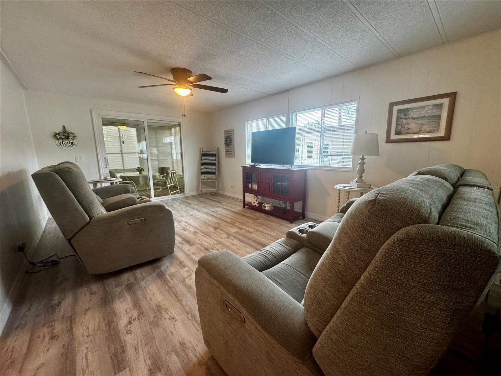 5619 BAYSHORE ROAD 240, PALMETTO, FL, 34221 2 5619 BAYSHORE ROAD 240