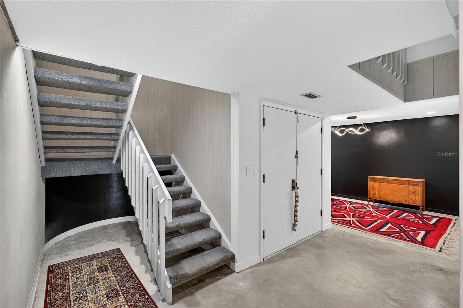 QUAIL HOLLOW - Residential