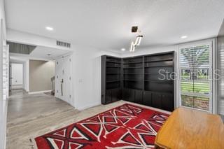 QUAIL HOLLOW - Residential