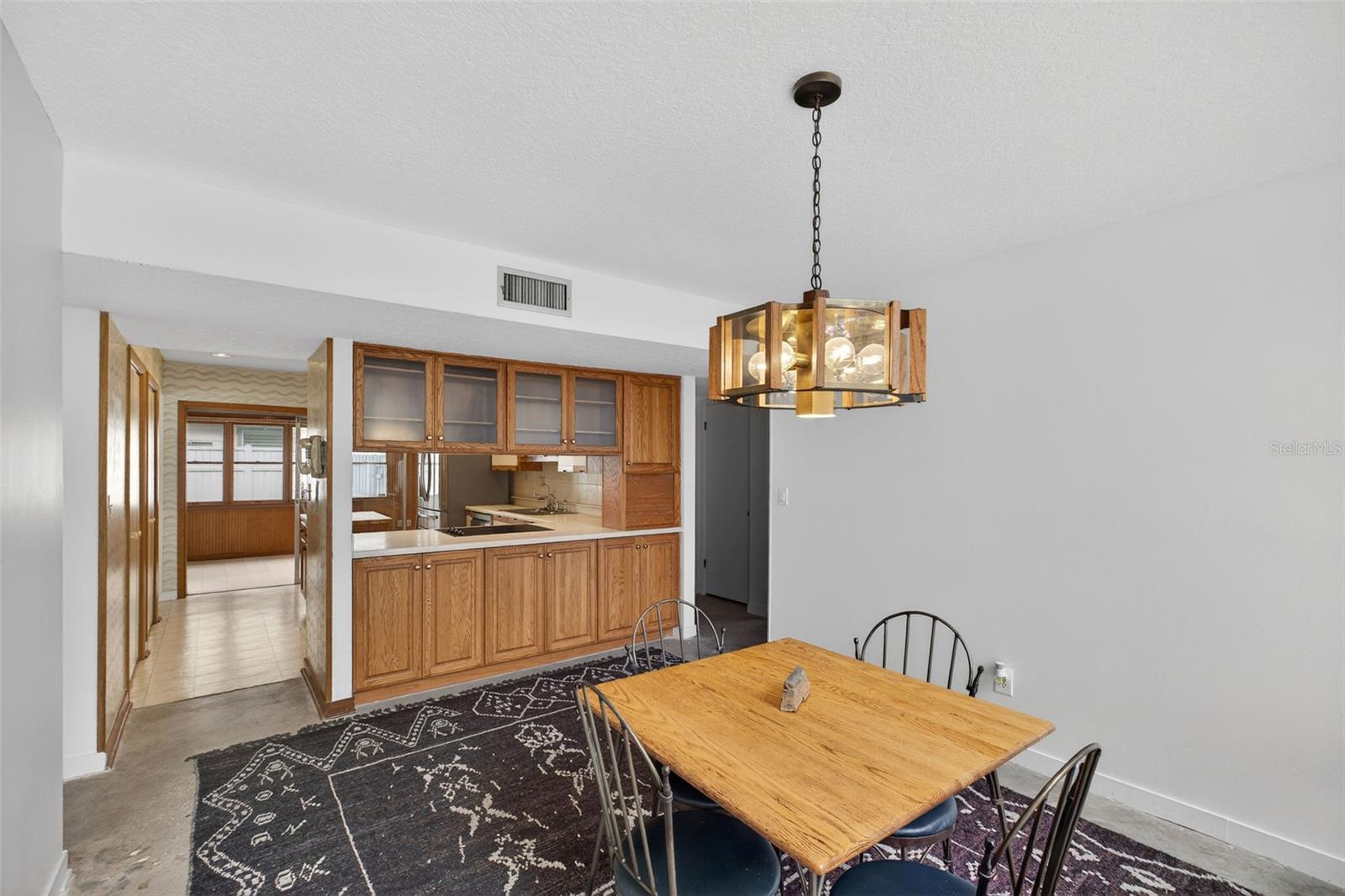 QUAIL HOLLOW - Residential