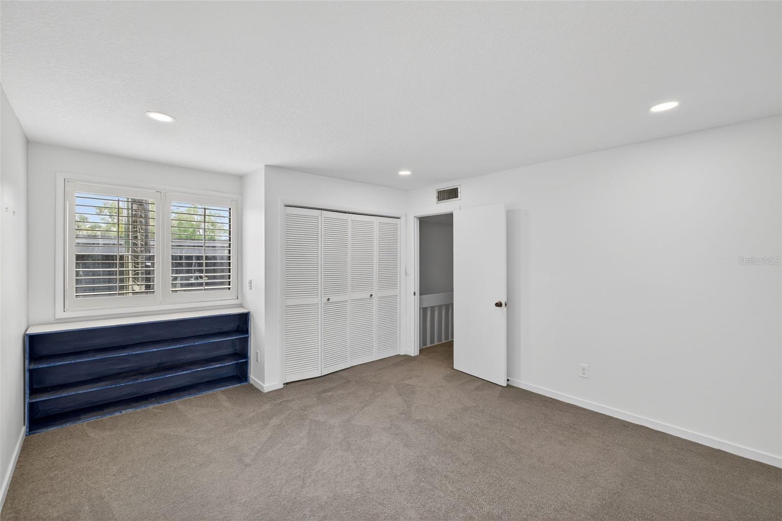 QUAIL HOLLOW - Residential