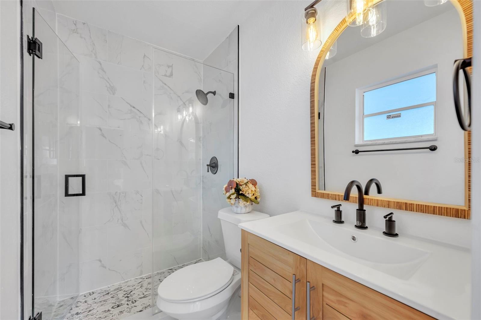 ROYAL ESTATES - Residential