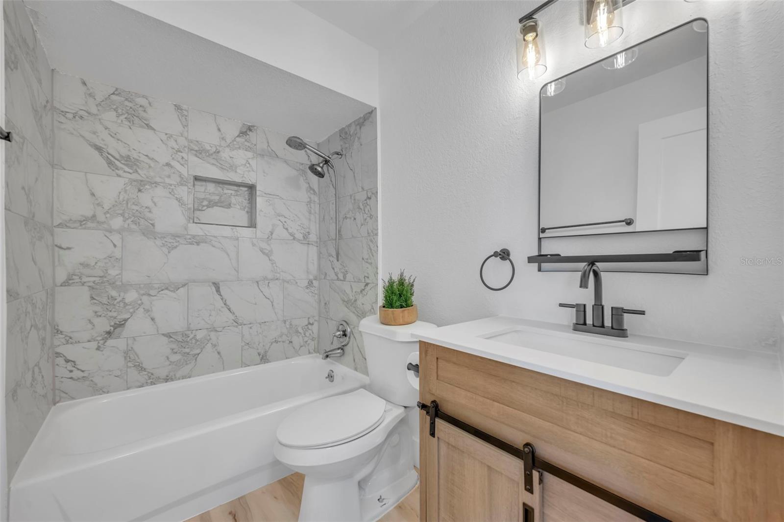 ROYAL ESTATES - Residential